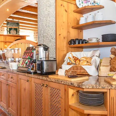 Apart Hotel Alpenhof Werfenweng Отель 3*