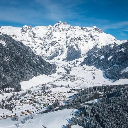 Apart Hotel Alpenhof Werfenweng 3* Верфенвенг