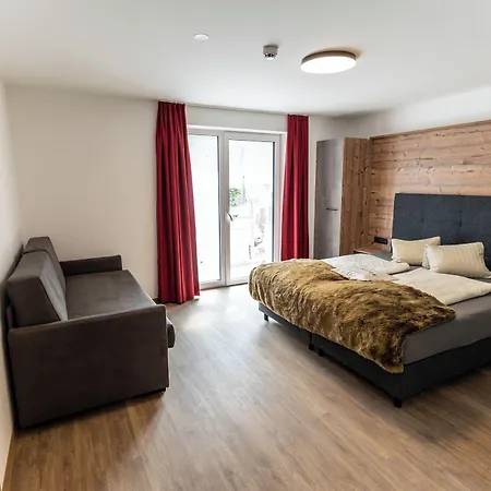 Hotel Alpenhof Aparthotel Werfenweng 3*